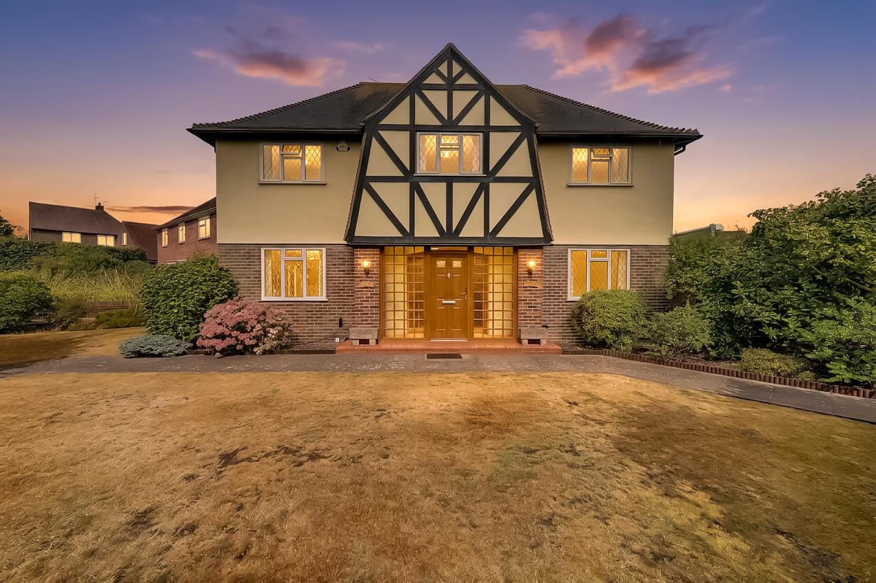 House - Detached | Parklands Avenue, Goring-By-Sea, BN12 | For Sale